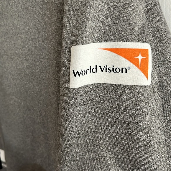 Team World Vision hoodie - Picture 3 of 4